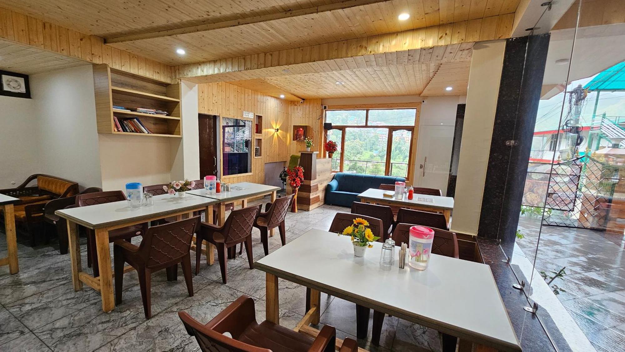 מקלוד גאנג' Green View Hotel And Restaurant מראה חיצוני תמונה