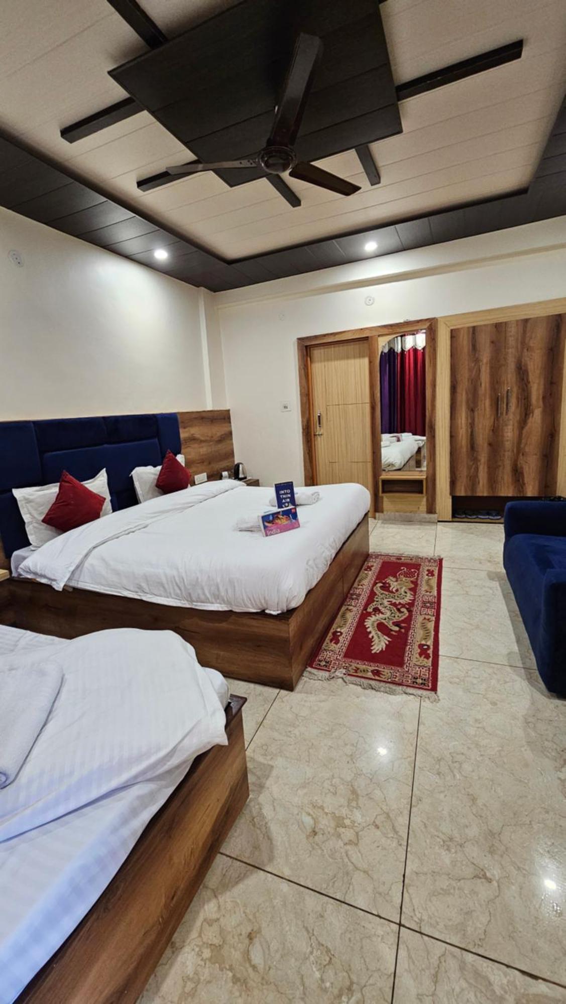 מקלוד גאנג' Green View Hotel And Restaurant מראה חיצוני תמונה