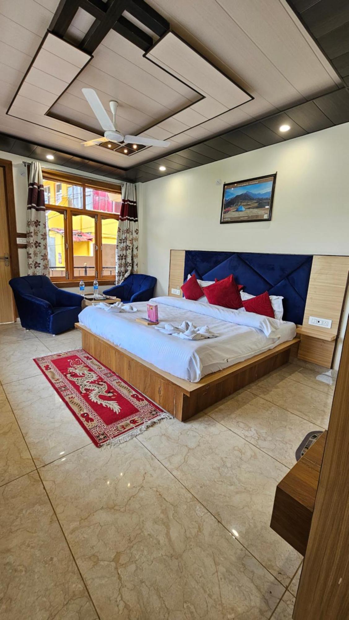 מקלוד גאנג' Green View Hotel And Restaurant מראה חיצוני תמונה