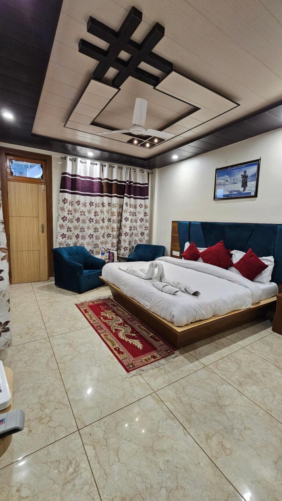 מקלוד גאנג' Green View Hotel And Restaurant מראה חיצוני תמונה